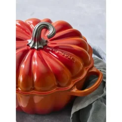 LE CREUSET Cocotte en Fonte Citrouille 24 cm Volcanique