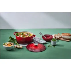 Discount LE CREUSET Cocotte en Fonte Ronde 24 cm Cerise Signature
