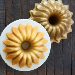 Sale NORDIC WARE Moule à Gâteau Bundt Lotus Gold