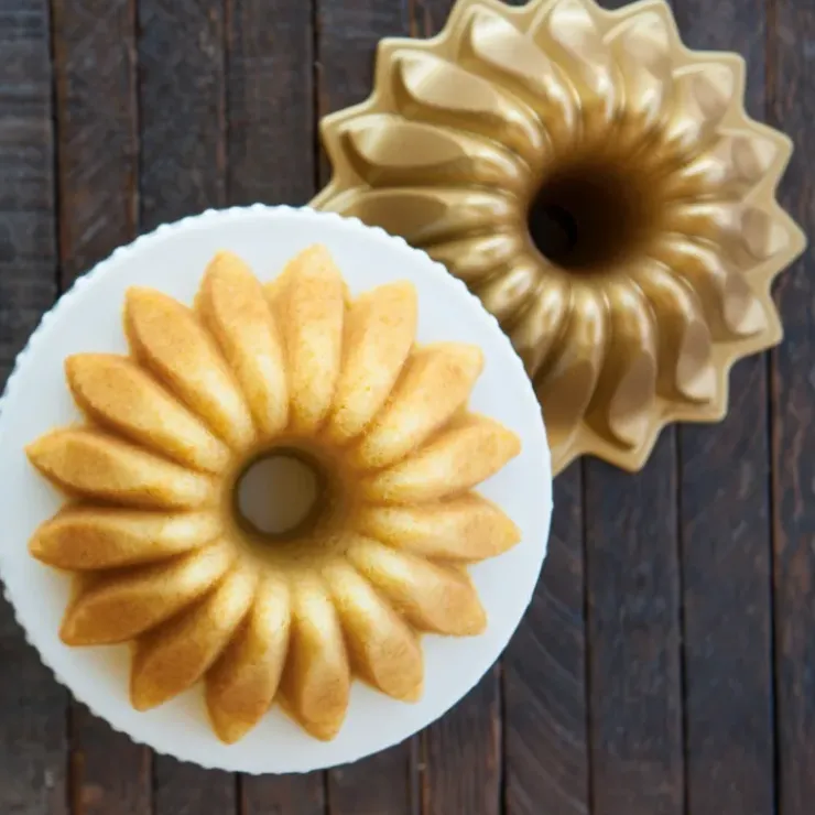 Sale NORDIC WARE Moule à Gâteau Bundt Lotus Gold