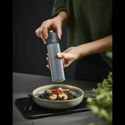 PEUGEOT Moulin à Poivre Line 22 cm Carbone