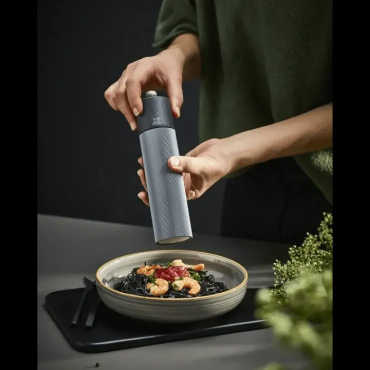 PEUGEOT Moulin à Poivre Line 22 cm Carbone