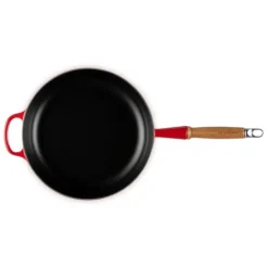 Best LE CREUSET Sauteuse en Fonte 28 cm Cerise avec Manche en Bois Signature