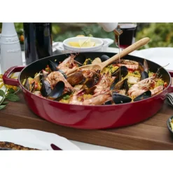 New STAUB Sauteuse en Fonte Chistera 24 cm Rouge Cerise